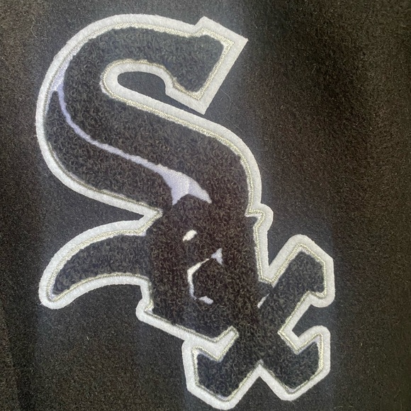 MLB CHICAGO WHITE SOX CLASSIC WOOL MEN'S VARSITY JACKET - Picture 10 of 11